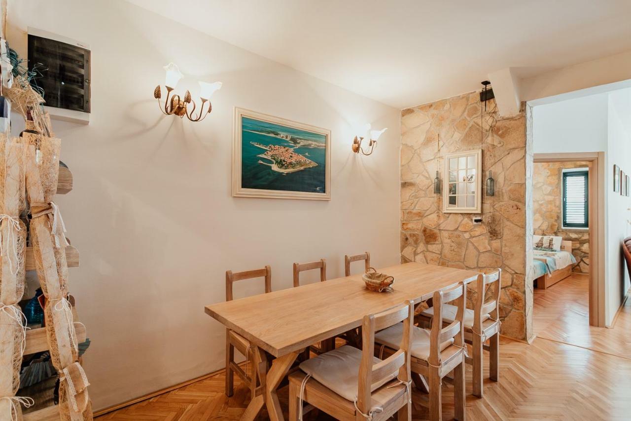 Stone House Херцег Нови Екстериор снимка