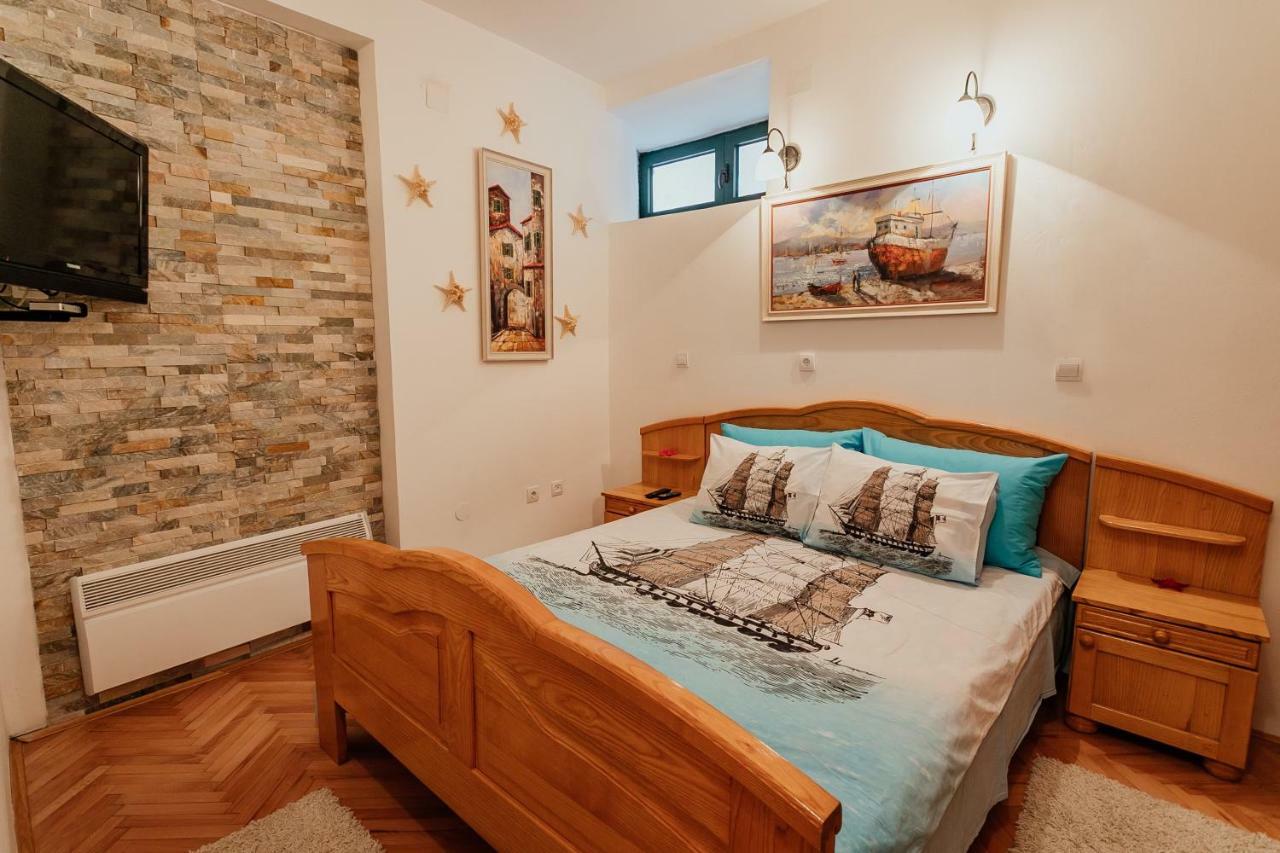 Stone House Херцег Нови Екстериор снимка