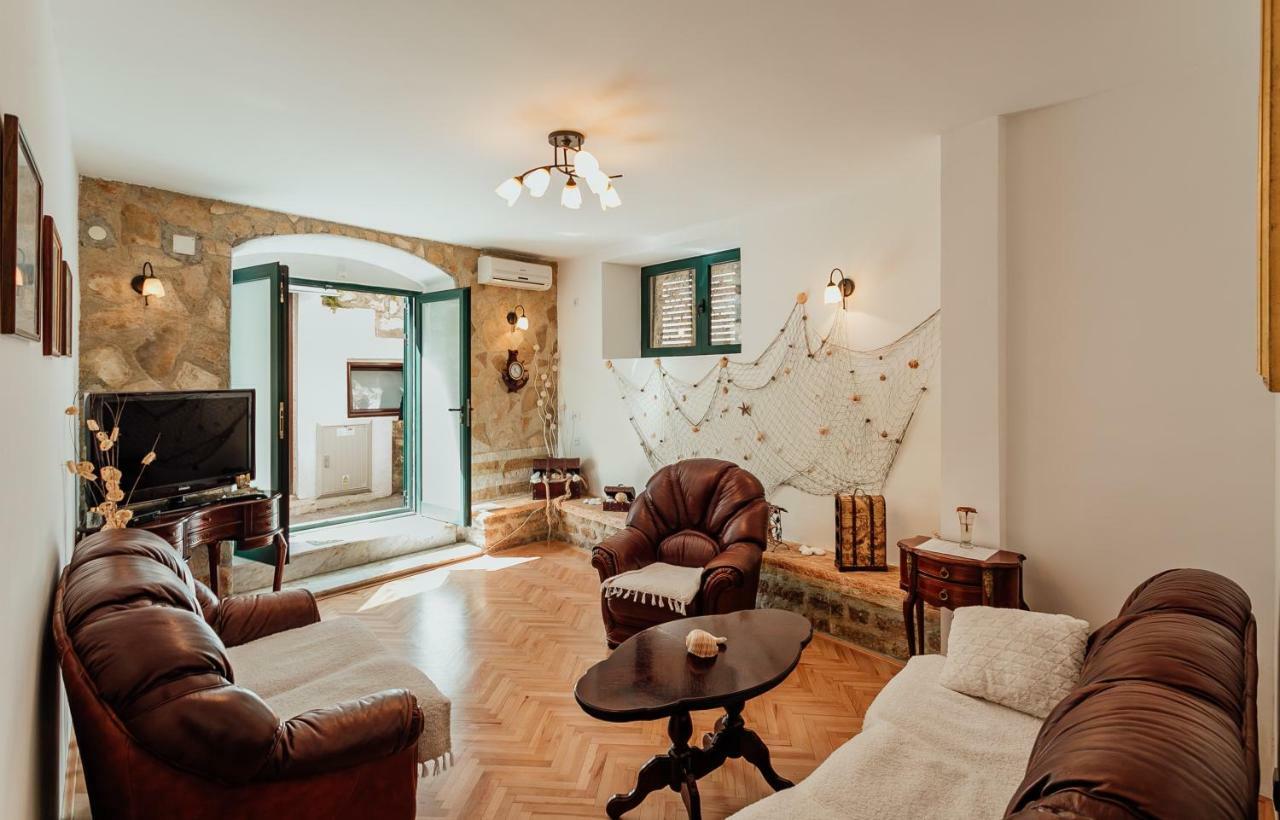 Stone House Херцег Нови Екстериор снимка