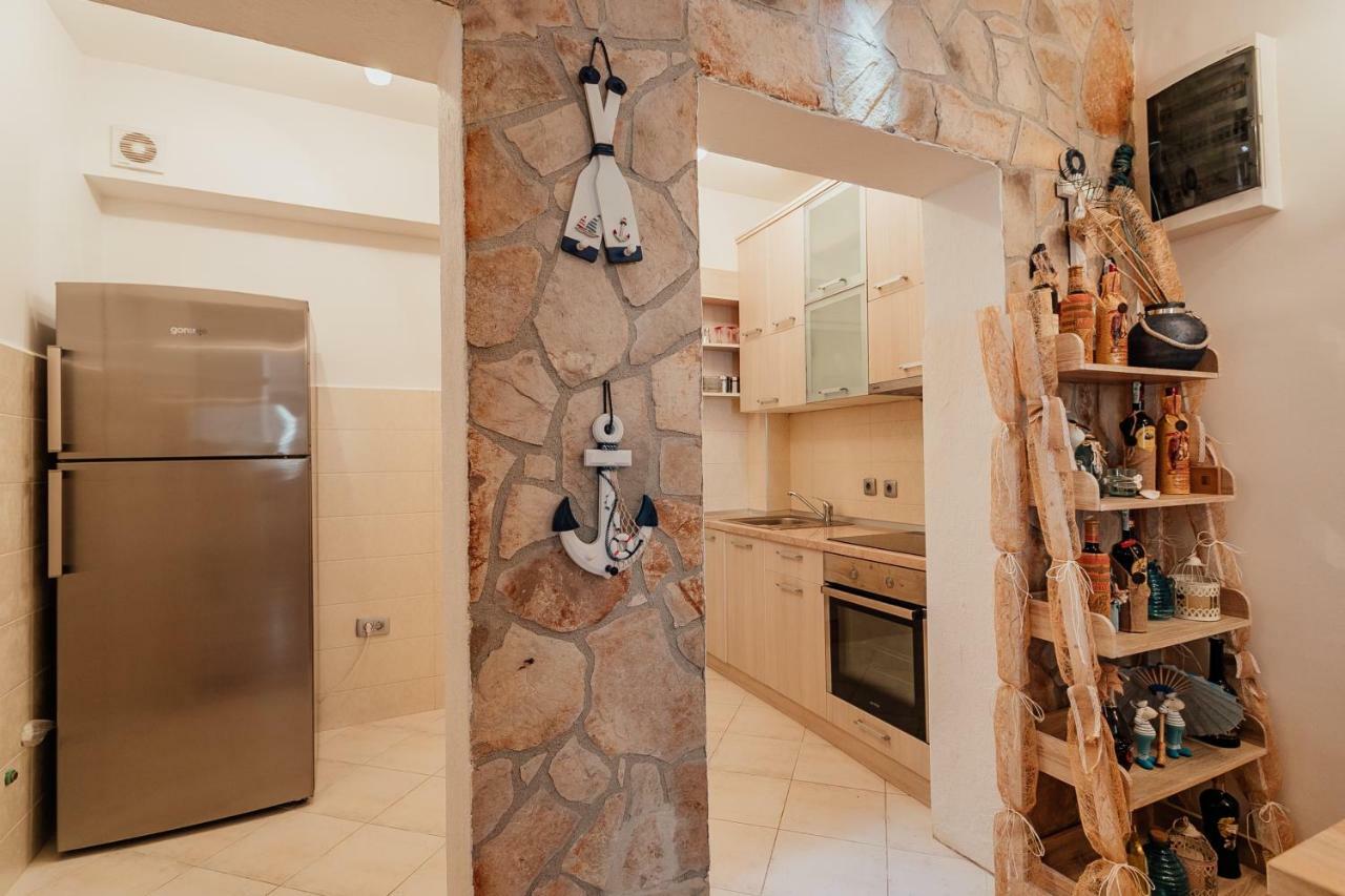 Stone House Херцег Нови Екстериор снимка